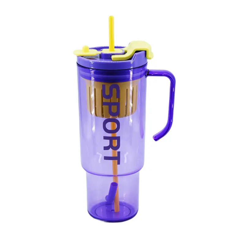 Plastic Tumblers with Lids.jpg